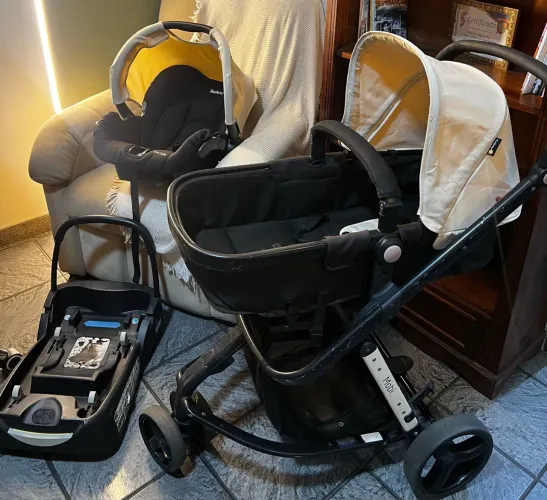 Carrinho de bebê Safety 1st Mobi 3 em 1 com Moisés, bebê conforto e base