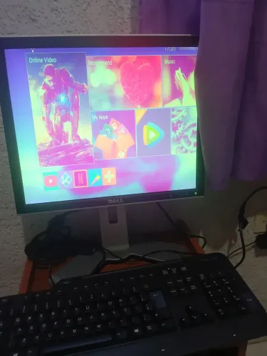 Monitor que eu Transformei uma televisão