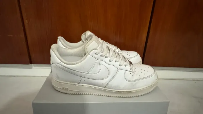 tênis nike air force 1 branco 43