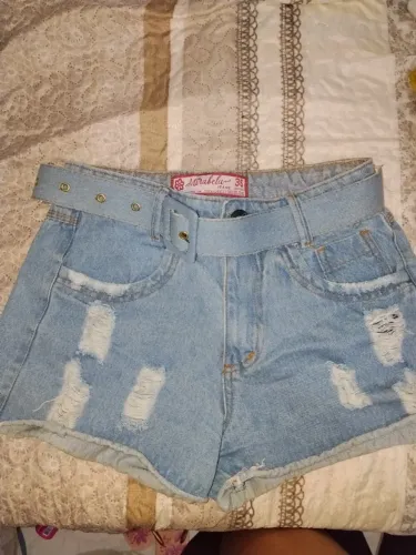 Short jeans claro com cinto feminino novo 
