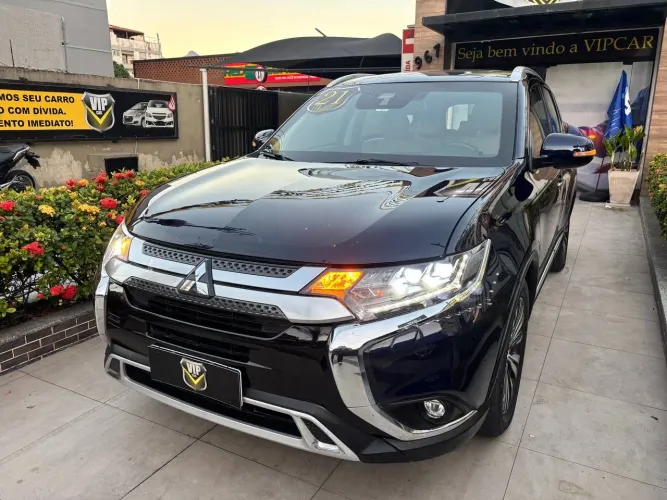Mitsubishi Outlander HPE-S 2.2 Diesel 4X4 Aut. 2021