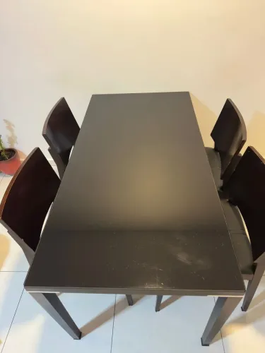 MESA BLACK