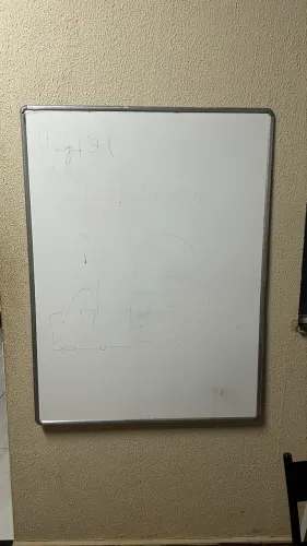 Vendo Lousa de ensino, 120cm de comprimento por 90cm de Largura em excelente estado