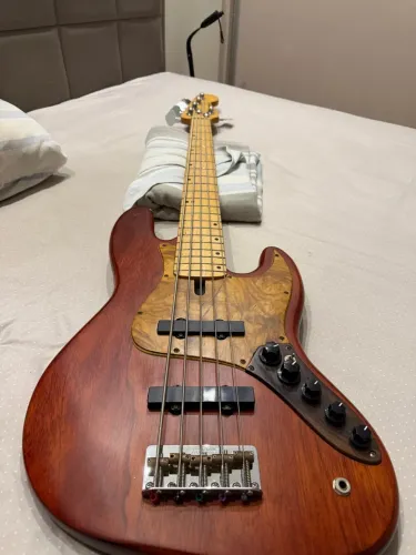 BAIXO JAZZ BASS GARCIAS