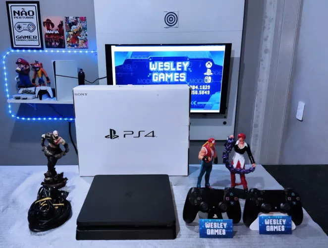 Ps4 slim D.E.S.B.L.O.Q.U.E.A.D.O.