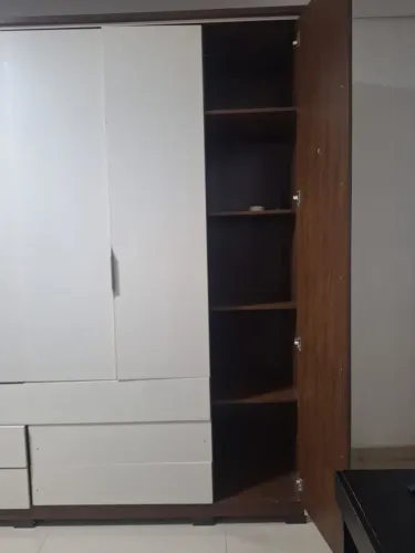 GUARDA-ROUPA 6 PORTAS E 6 GAVETAS
