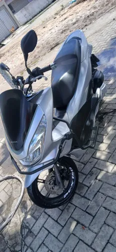 PCX MUITO NOVA