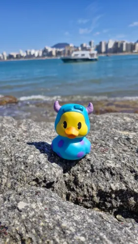 Pato Colecionável Disney Monstros SA Sullivan