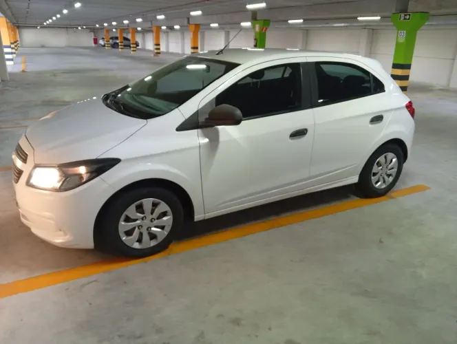Chevrolet Onix JOY Hatch 1.0 8V Flex Mec. 4P 2019
