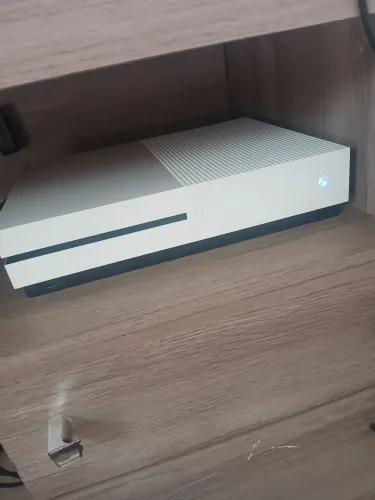 Vendo xbox one s funcionando perfeitamente