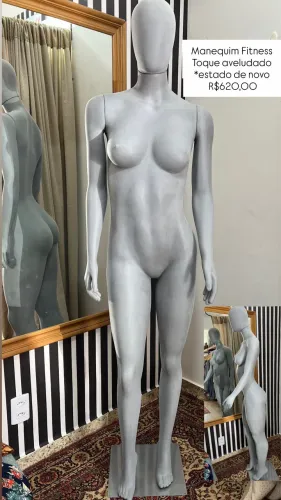 Manequim feminino
