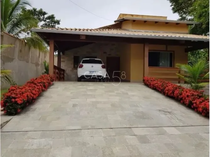 Casa Pirenopolis, 3 Quartos sendo 2 Suites.