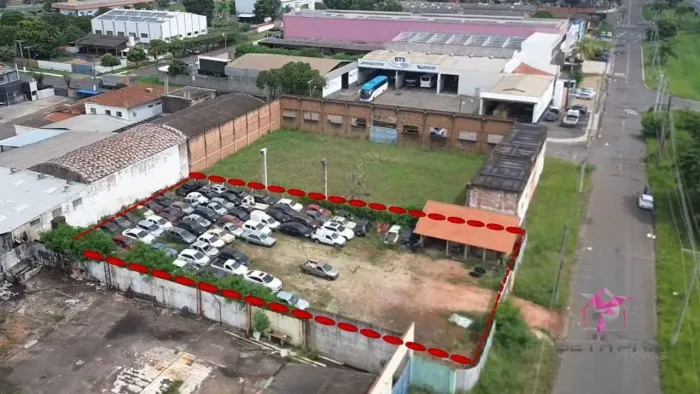 Terreno à venda, 1000 m² por R$ 1.500.000,00 - Jardim do Bosque - Leme/SP