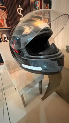 Capacete tamanho 55