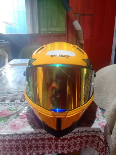 Capacete