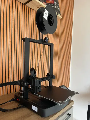 Impressora 3D Creality Ender 3 V3 KE (1 Mês de uso) + 4 Rolos de filamentos