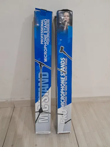 KIT 2 PEDESTAIS PARA MICROFONE