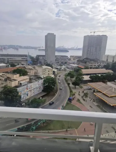 APARTAMENTO COM 3 QUARTOS NO PORTO CARIOCA