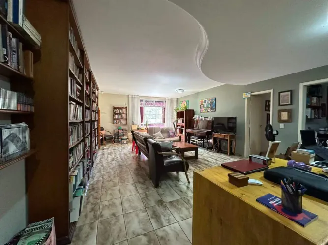 Livia Machado Imóveis VENDE apt 4 quartos 2 suites