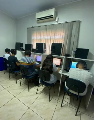 ESCOLA DE CURSOS A VENDA