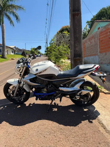 Yamaha XJ6 N 2010 Branca Pérola