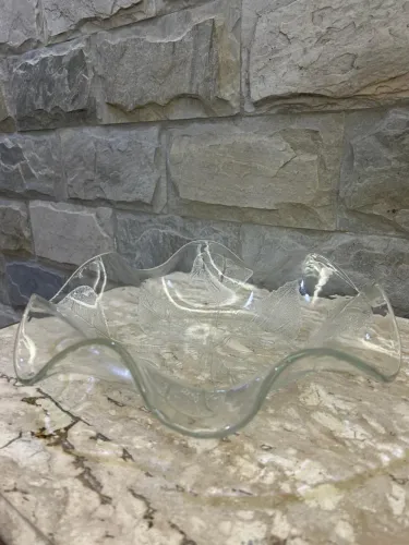 fruteira de vidro transparente
