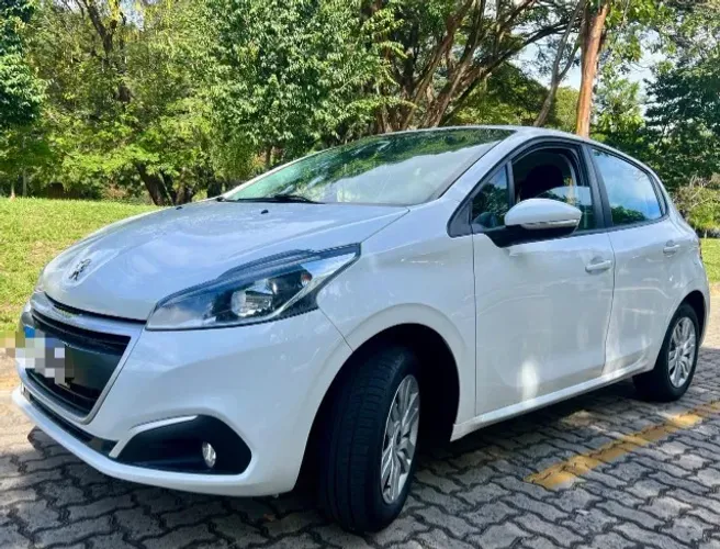 Peugeot 208 Active 1.2 Flex 12V 5P Mec. 2017