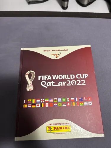 Álbum da Copa 2022 não completo