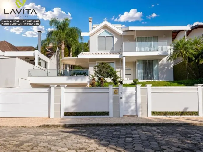 Casa Semi mobiliada para VENDA com 03 suítes no Loteamento São Pedro no Bairro Centro em G