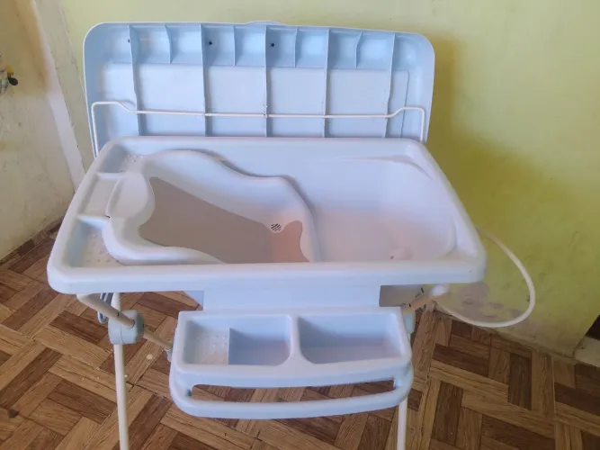 Banheira com suporte