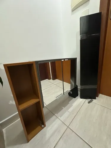 VENDO Armário de banheiro + 2 Prateleiras