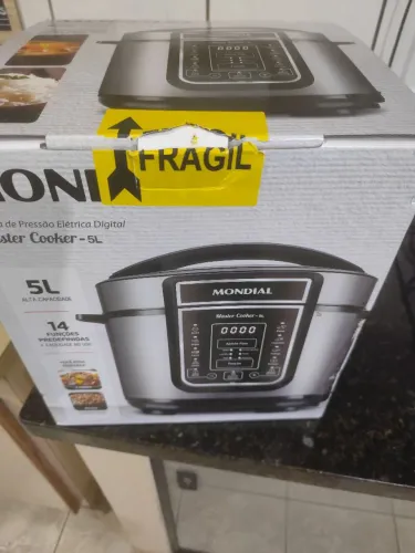Panela de pressão elétrica Mondial 5 litros 127v - NOVA (nunca usada)
