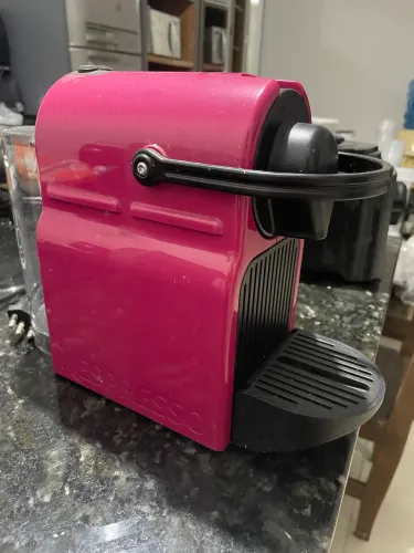 Cafeteira Nespresso Inissia C40