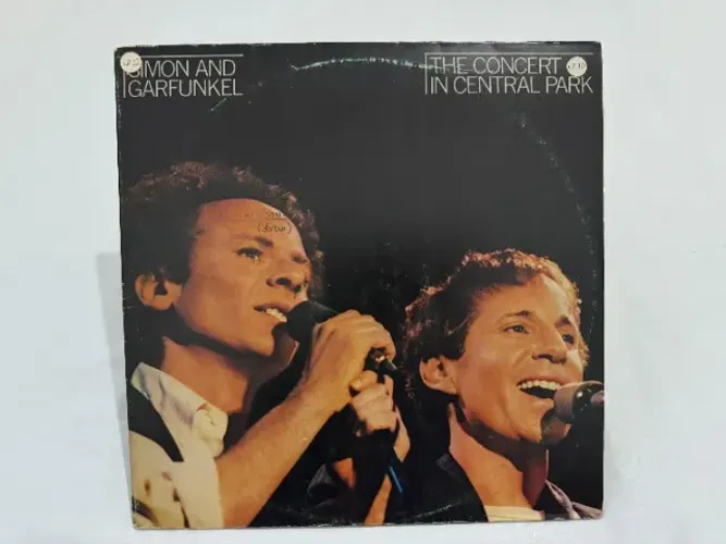 [LP] Simon and Garfunkel - The Concert in Central Park (1982)