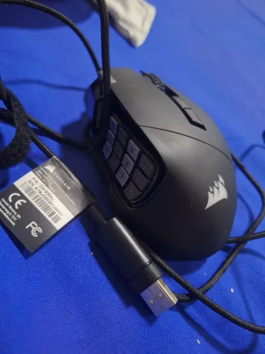 Mouse corsair 12 botões moba/mmo