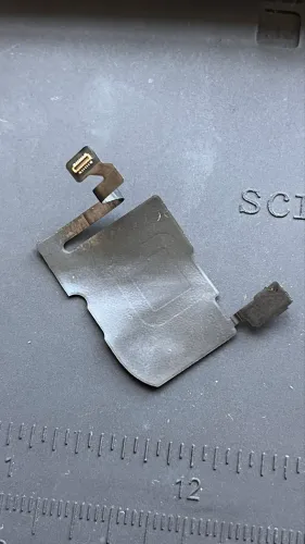 Flex Sensor ALS Luminosidade iPhone 16 Pro Max Original Retirado