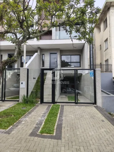 Sobrado em condomínio à venda em Curitiba | 260,29m² | 3 Quartos, sendo 3 suíte | no Água