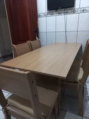 Mesa de 6 cadeiras madeira