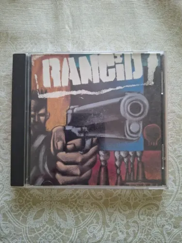Cds da banda Rancid
