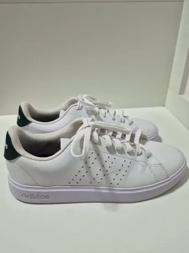 Tênis Adidas advantage 2.0