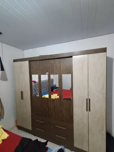 Roupeiro casal 4 portas
