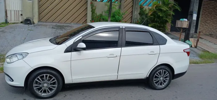 Fiat Grand Siena Tetrafuel 1.4 EVO F. Flex 8V 2016