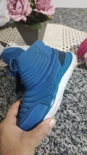 Bota Infantil Inclusiva Bibi