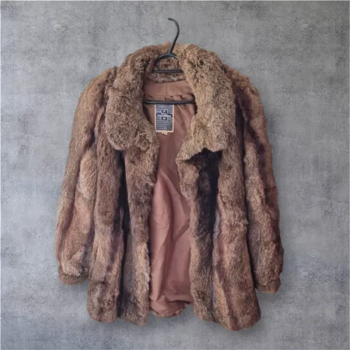 Casaco Vintage Polo Norte em Pele de Coelho Natural - Excelente Estado