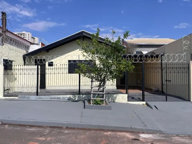 Linda casa disponível para LOCAÇÃO NO GEISEL!