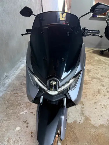 Yamaha Nmax 160 conservada