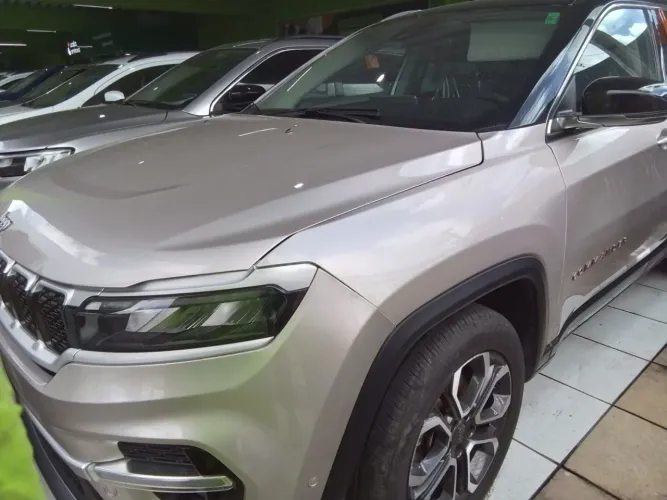 Jeep Commander Limited T270 1.3 TB Flex AUT 2025