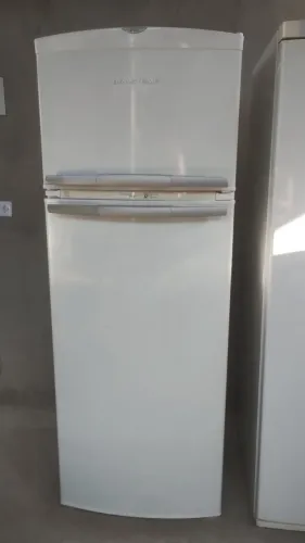 VENDE-SE GELADEIRA BRASTEMP DUPLEX FROST FREE EXCELENTE ESTADO SEM FERRUGENS 