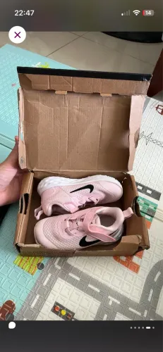 Tênis Nike número 22.5