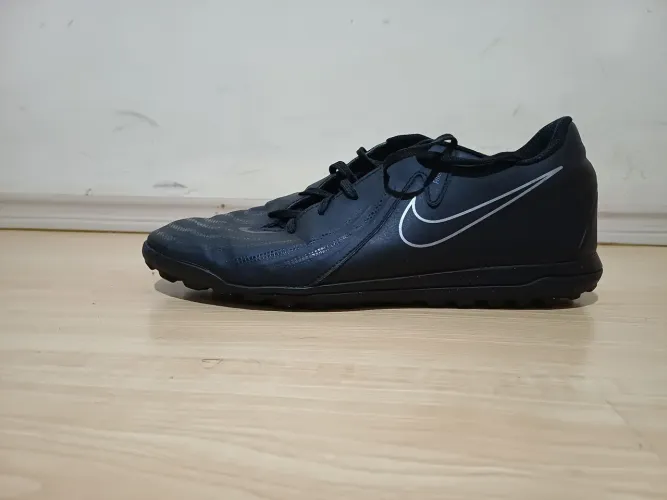Chuteira Nike Phantom society Adulto GX II CLUB Preta